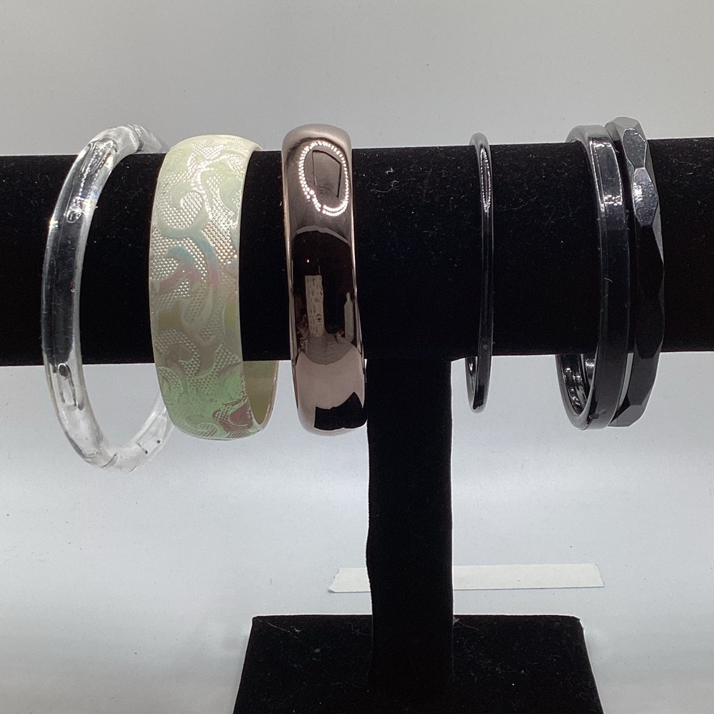 Women's Mixed Bangle Bracelet Set - Clear, Cream, Bronze, Black